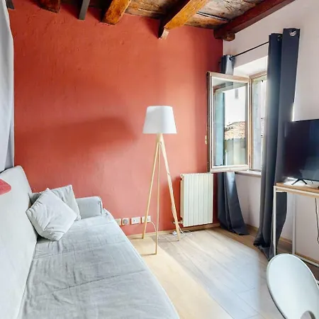 Apartmán Casetta Al Piazzo- Historic Center-parking Biella